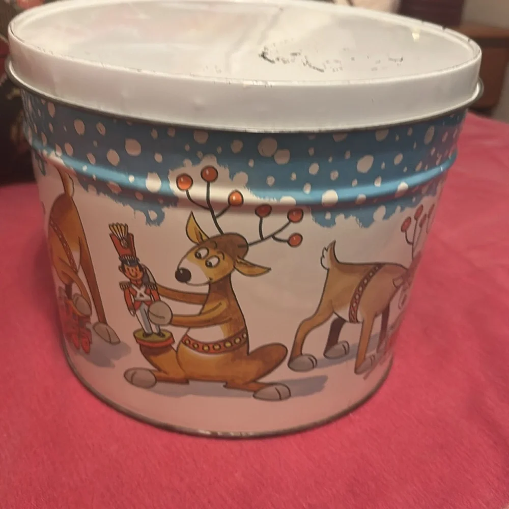 Bertelsmann Can Co. Tin Vintage Christmas Bertels Can Co. Metal Tin